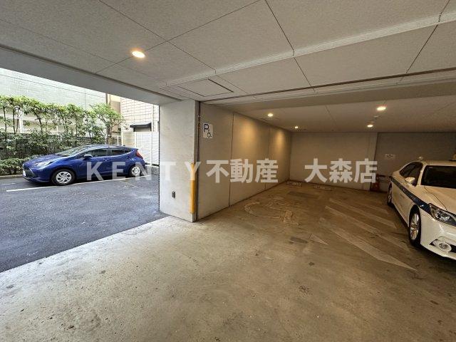 駐車場　車をお持ちの方に嬉しい駐車場付きの物件です