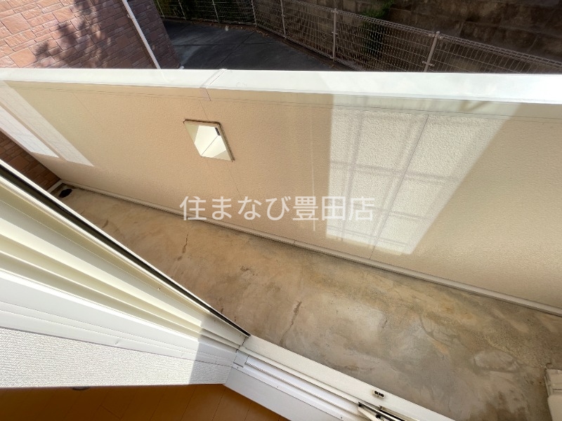 バルコニー　同型別部屋写真