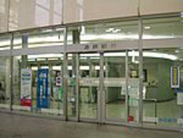 銀行　池田泉州銀行　千里中央支店（銀行）まで520m