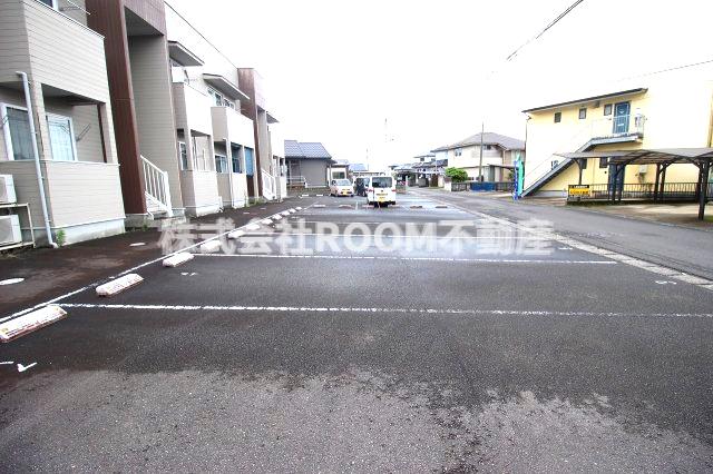 駐車場　駐車スペースもあります