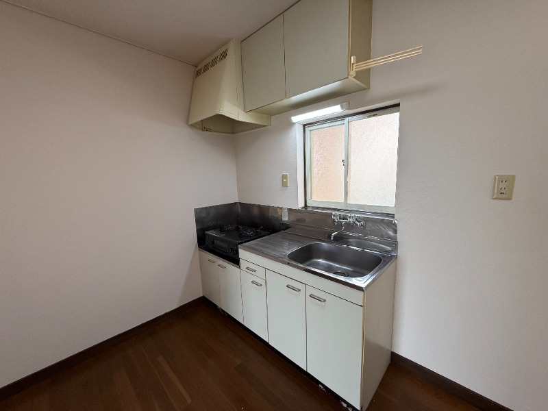キッチン　※別部屋参考写真