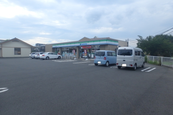 コンビニ　ファミリーマート東海駅東3丁目（コンビニ）まで650m
