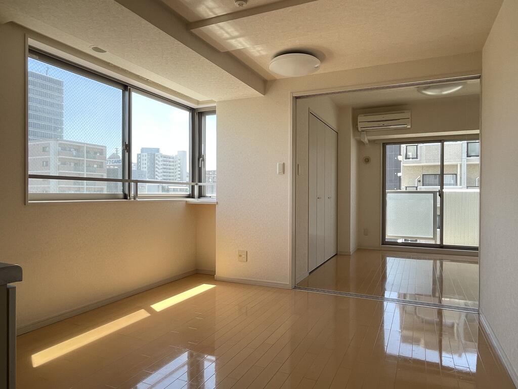 サンヴァーリオ仙台駅東の居間写真