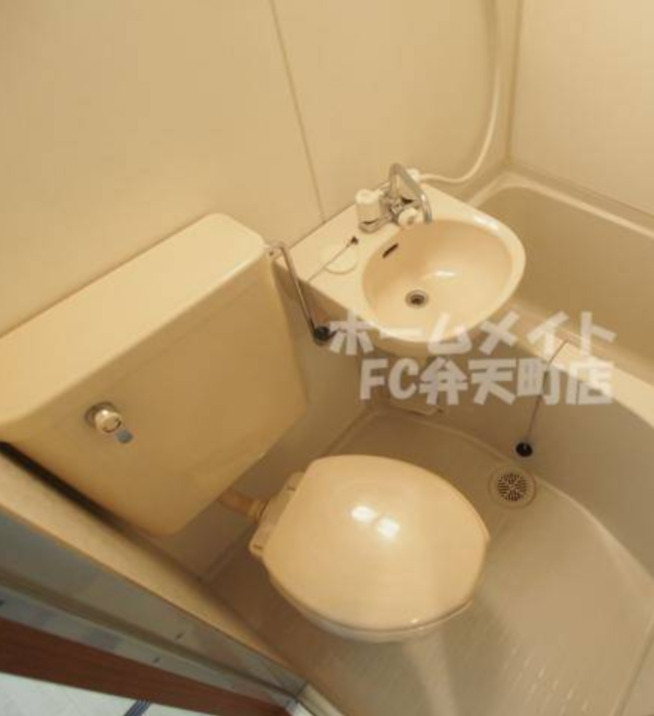 トイレ　トイレもきれいです