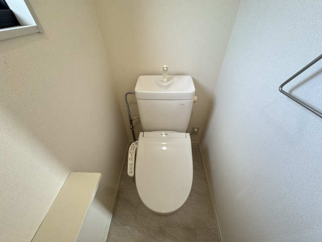 トイレ　ウォシュレット付