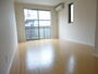 居室・リビング　２面採光なので、明るく風通しのよいお部屋です♪