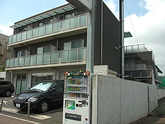 エントランス　★落ち着いた外観★