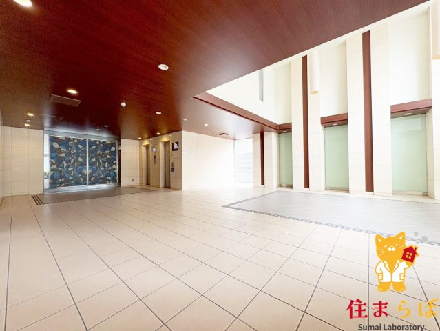 エントランス　共用部の印象も大切に