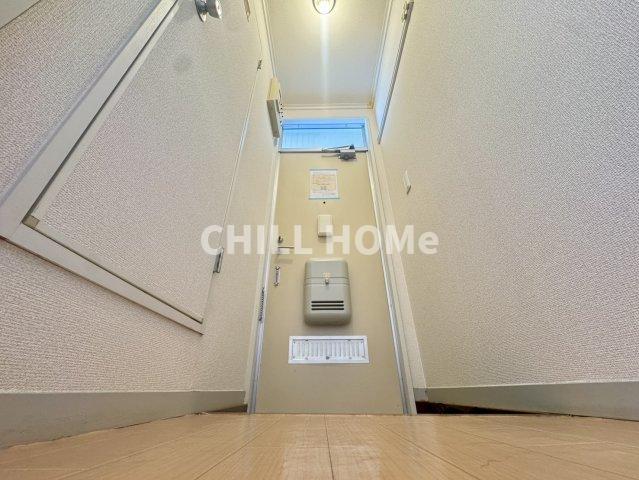 玄関　当社、チルホームのHPもご覧ください(^^)/物件情報多数♪
