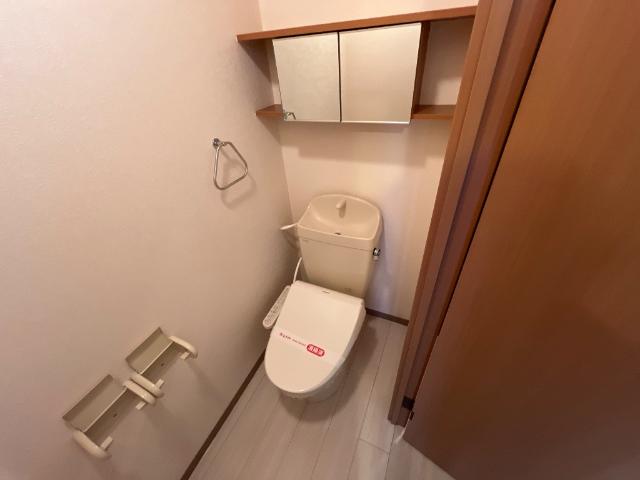 トイレ　シャワー付トイレ