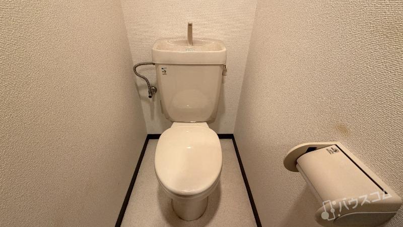 阪急宝塚線 服部天神駅 徒歩15分 3階建 築27年のトイレ写真