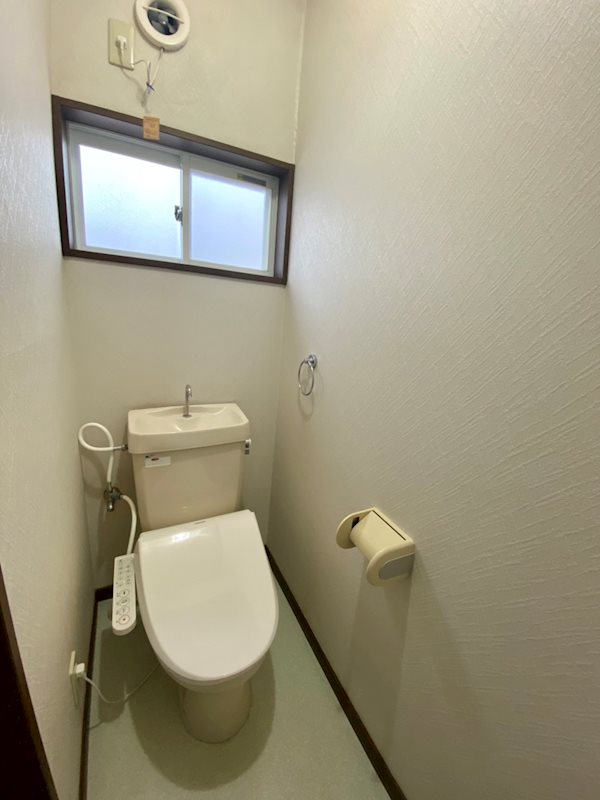 ビバリーヒルズVのトイレ写真