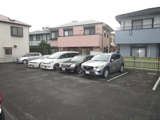 小田急江ノ島線 湘南台駅 バス乗車時間：11分 最寄りバス停で下車 徒歩5分 3階建 築34年のその他写真