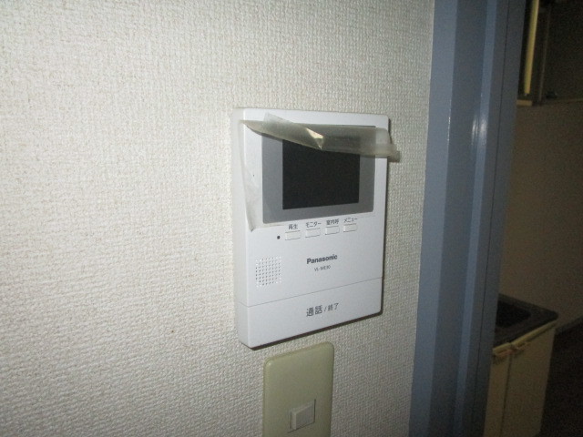 小田急江ノ島線 湘南台駅 バス乗車時間：11分 最寄りバス停で下車 徒歩5分 3階建 築34年のその他写真