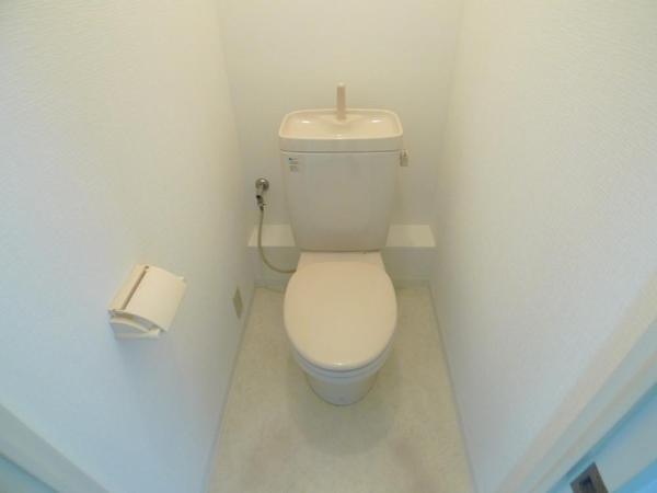 ＪＲ片町線 放出駅 徒歩12分 4階建 築43年のトイレ写真
