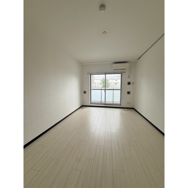 フォレストCKIIの居間写真