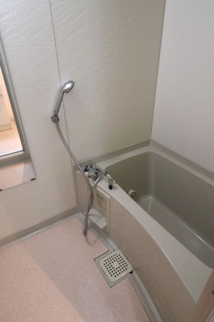 エステート西府中の風呂写真