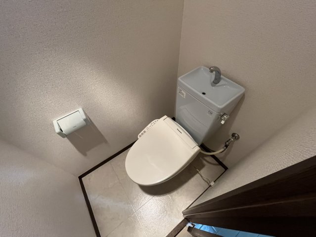 トイレ　クリスタルタウン金山