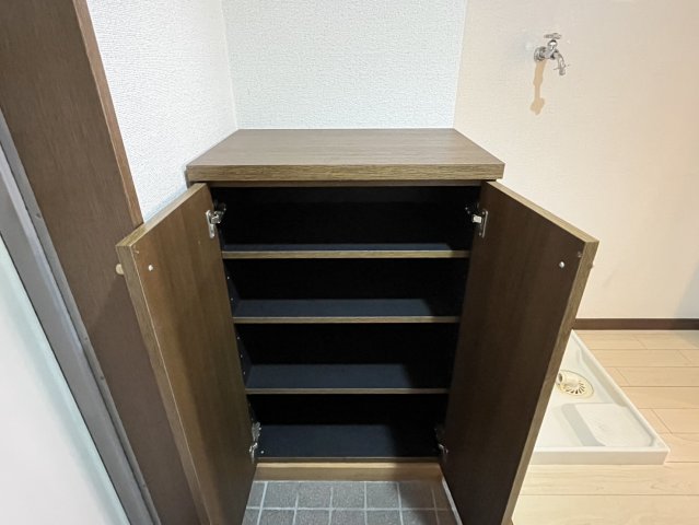 収納　クリスタルタウン金山