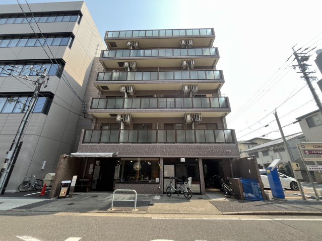 建物外観　クリスタルタウン金山