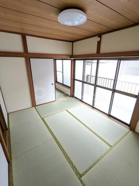 下須台コーポの居間写真