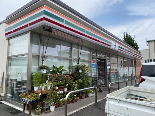 コンビニ　セブンイレブン 世田谷上用賀6丁目店（コンビニ）まで326m