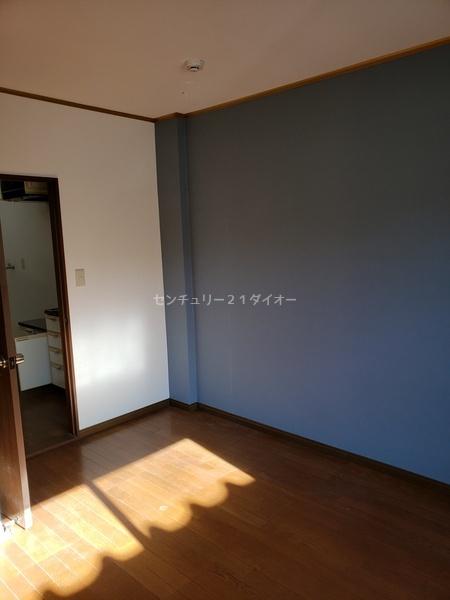 クローバーコートの居間写真