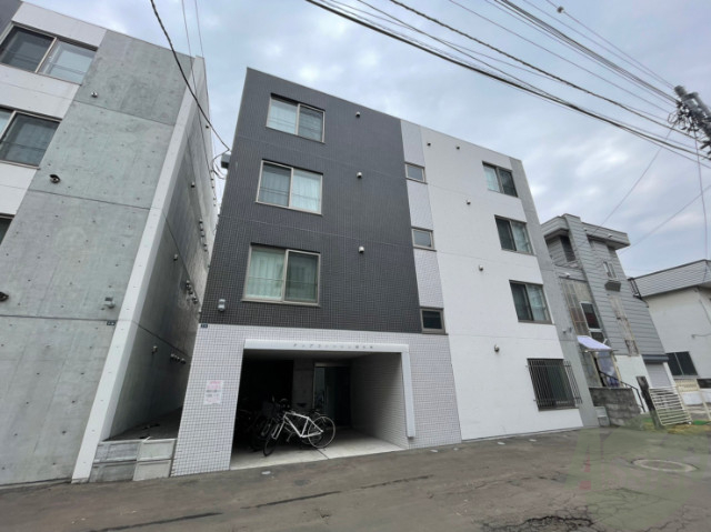 建物外観　札幌市中央区南五条西「アップファーレン南５条」