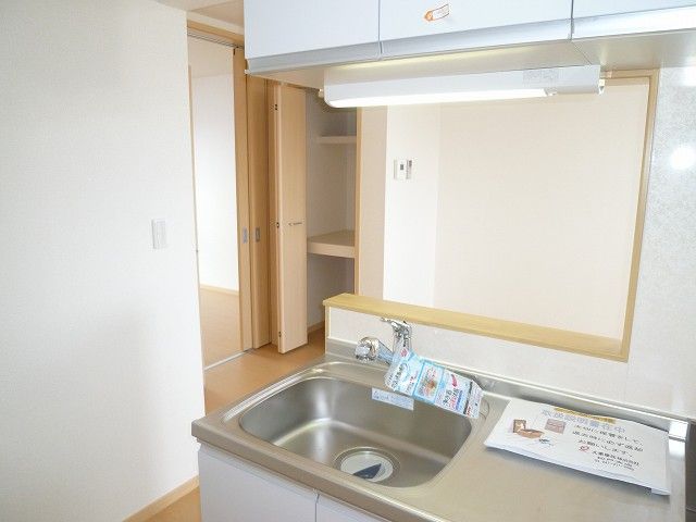 サンリット ガーデンのキッチン写真