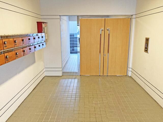 小田急線 経堂駅 徒歩7分 4階建 築34年の外観写真