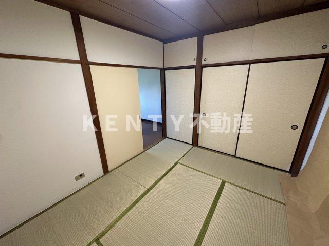 小林ビルの居間写真