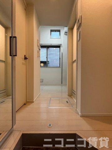 玄関　別号室イメージの為、現状を優先致します。