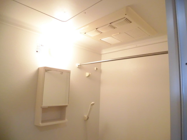 その他設備　浴室乾燥機
