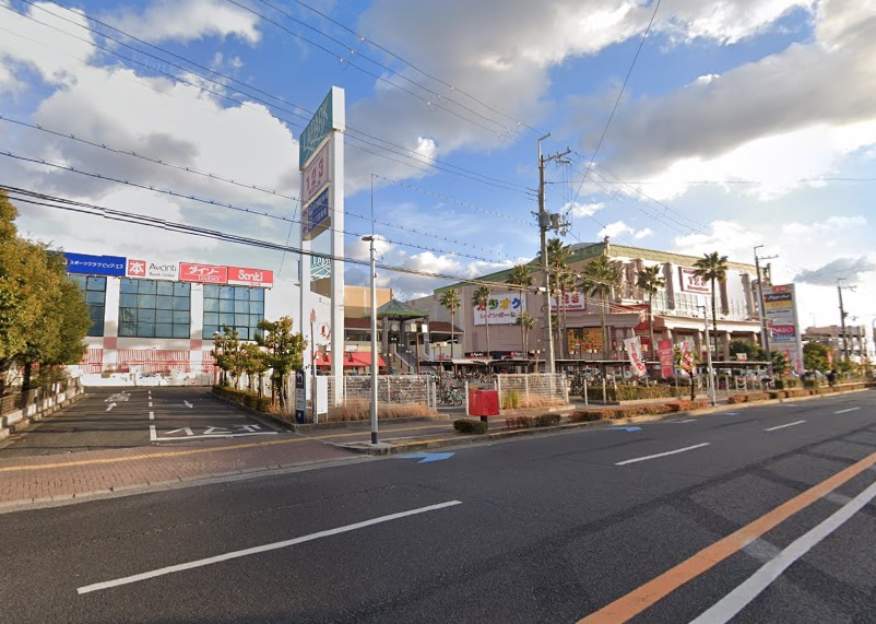 スーパー　長崎屋岸和田店（スーパー）まで681m