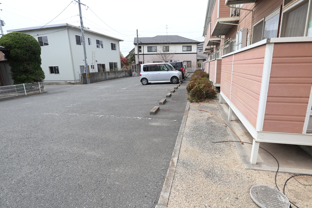 【シティカームエクセレンスの駐車場】