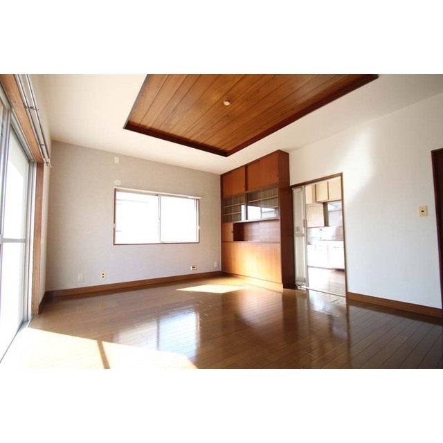 居室・リビング　陽当たり良好です♪