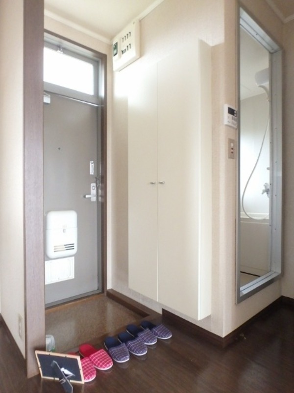 玄関　図面と現状に相違がある場合には現状を優先