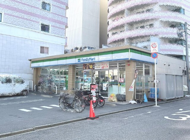 コンビニ　ファミリーマートたちばな店（コンビニ）まで142m