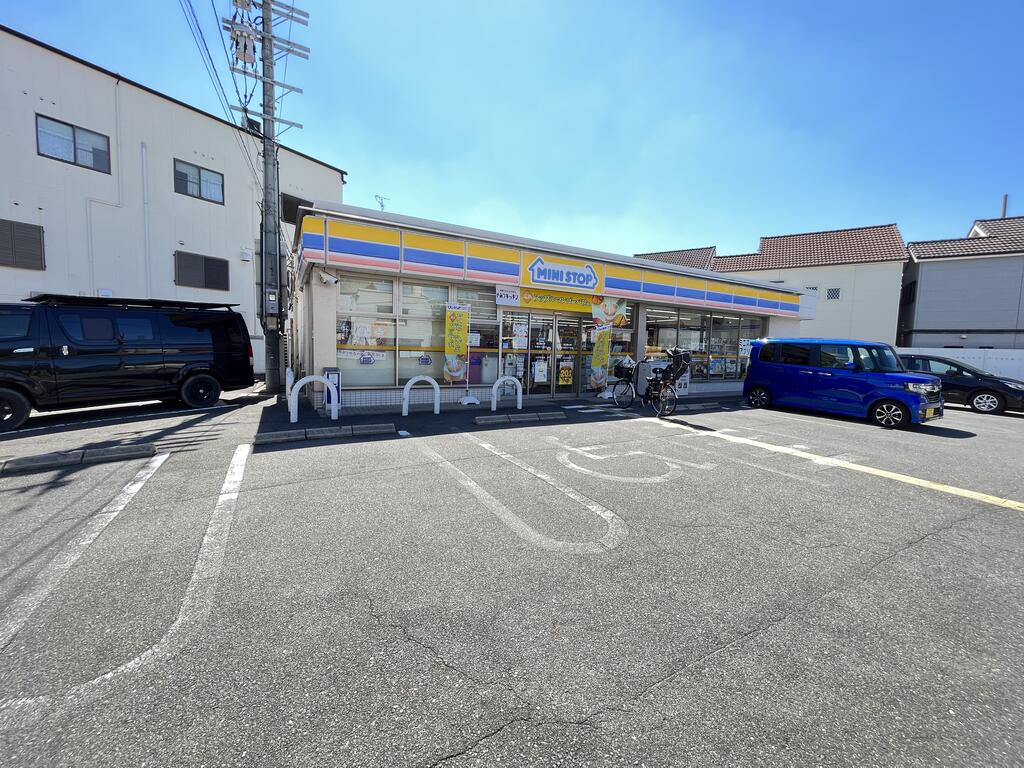 コンビニ　ミニストップ大蓮東3丁目店（コンビニ）まで577m