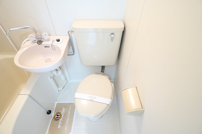 トイレ　※別部屋のイメージ写真です。