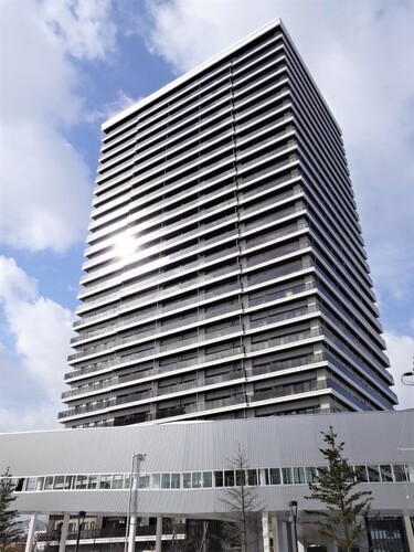 ザ・グランアルト札幌　苗穂ステーションタワーの建物外観