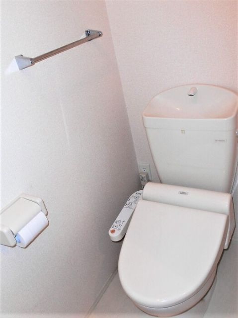【モダンセジュール　Kのトイレ】