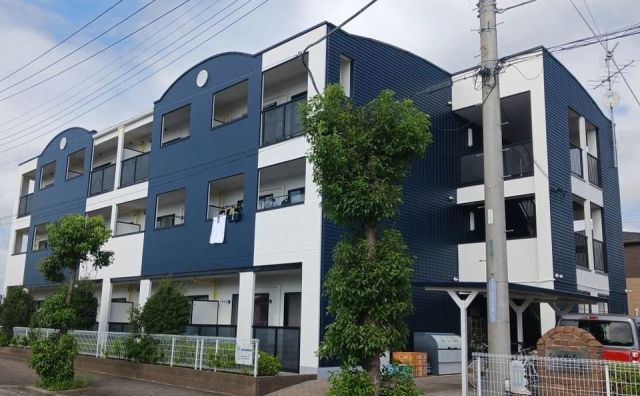 野田市なみきのマンションの建物外観