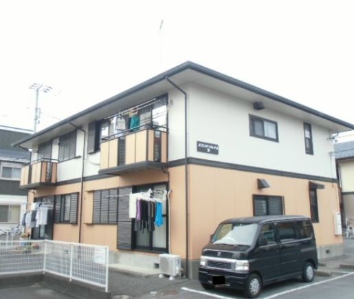 小田原市国府津のアパートの建物外観