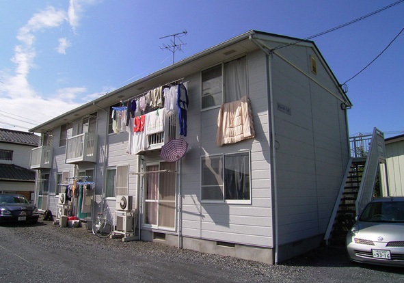 比企郡嵐山町大字川島のアパートの建物外観