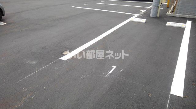 【月光　岡山旭東町の駐車場】