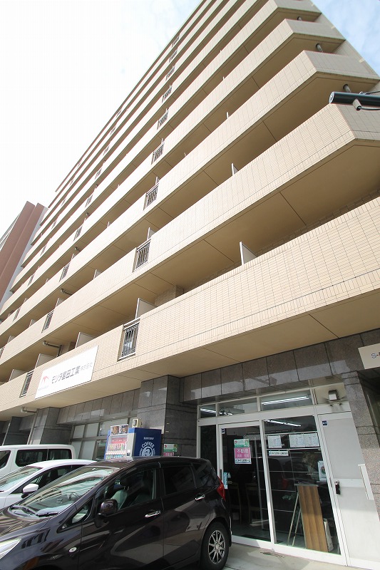 Ｓ－ＦＯＲＴ中広通りの建物外観