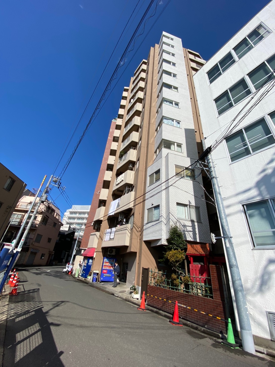 藤和西新宿コープの建物外観