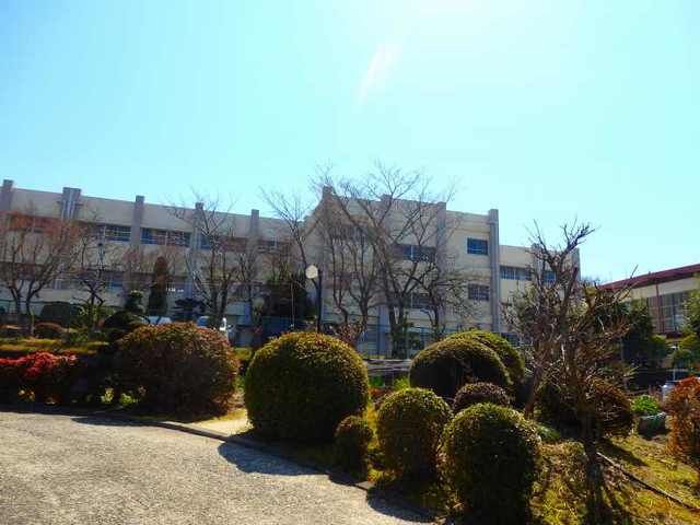 小学校　桑部小学校（小学校）まで1500m