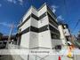 八尾駅より徒歩4分 2階 築1年の賃貸物件